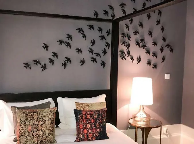 Chic & Cozy - Flores Daire *