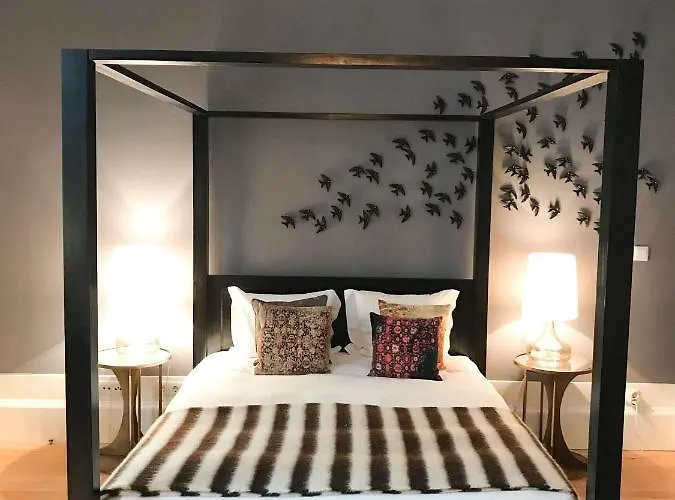 Chic & Cozy - Flores Daire