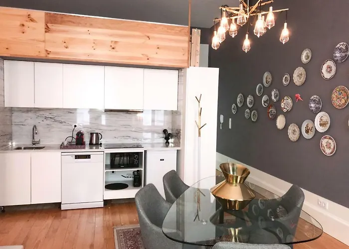 Oporto Chic & Cozy - Flores Apartment Porto